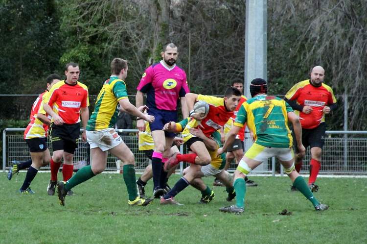 Comité Provence Rugby: Vitrolles / Uchaud : 28-21