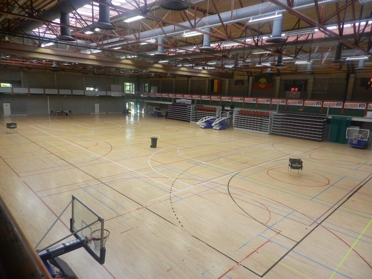 Salle Complexe Sportif De Neder-Over-Heembeek - Club Basket Basic Fit ...